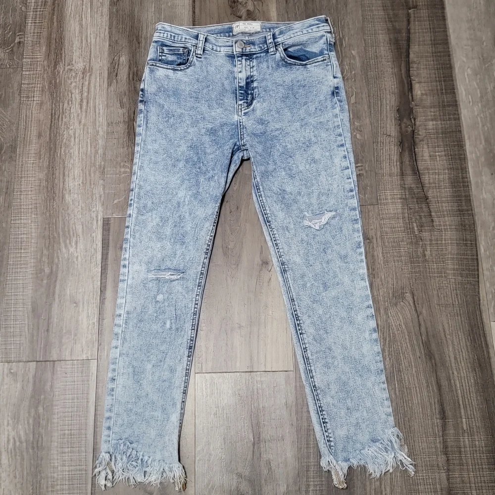Free People Great Heights Freyed Hem Distressed Skinny Jeans - Picture 1 of 13
